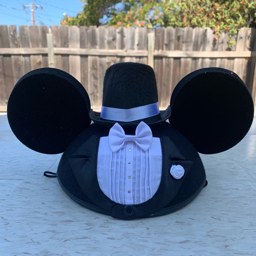 Disney Mickey Groom hat